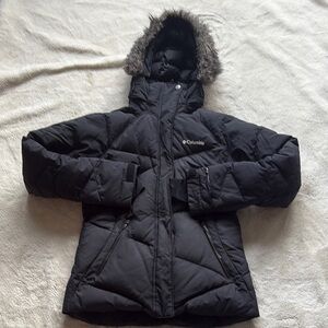 Columbia Puffer Jacket with Faux Fur Hood | Black | Size S | Winter Coat
